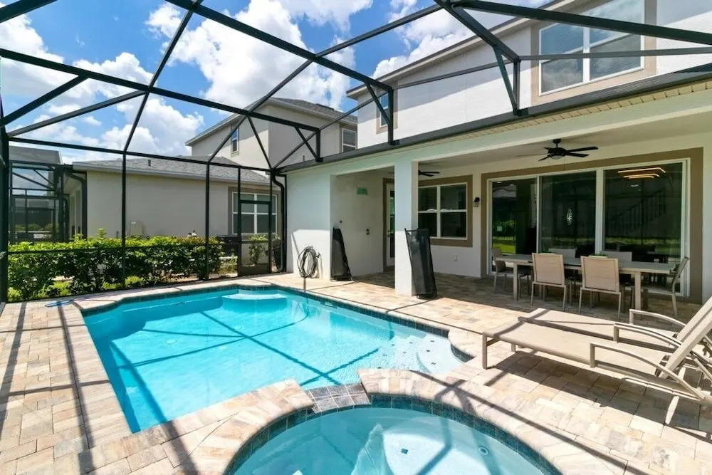 Incredible Resort 4 Bed Pool/spa Home 4 Bedroom Villa by Redawning
