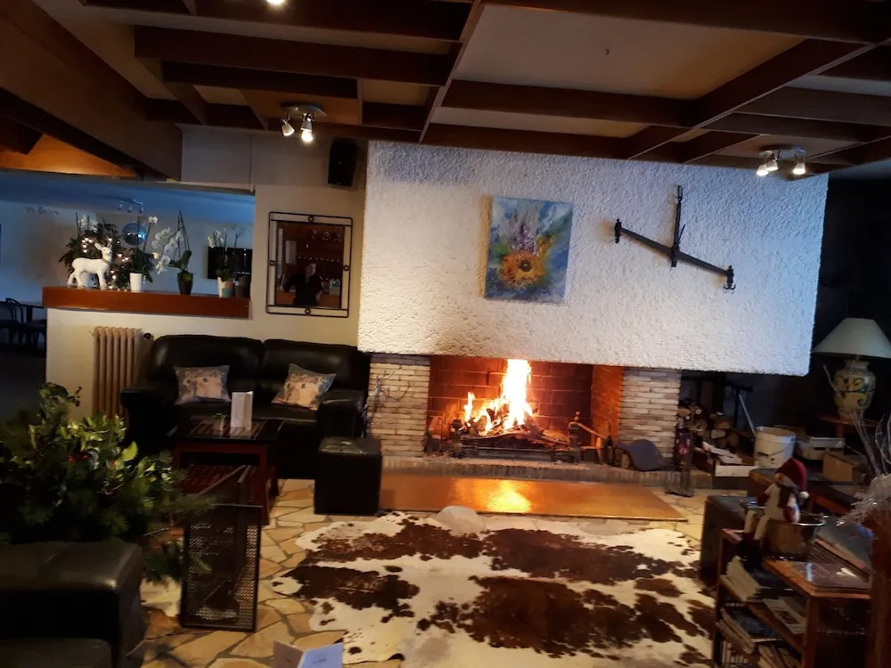 Hôtel lAdrech de Lagas