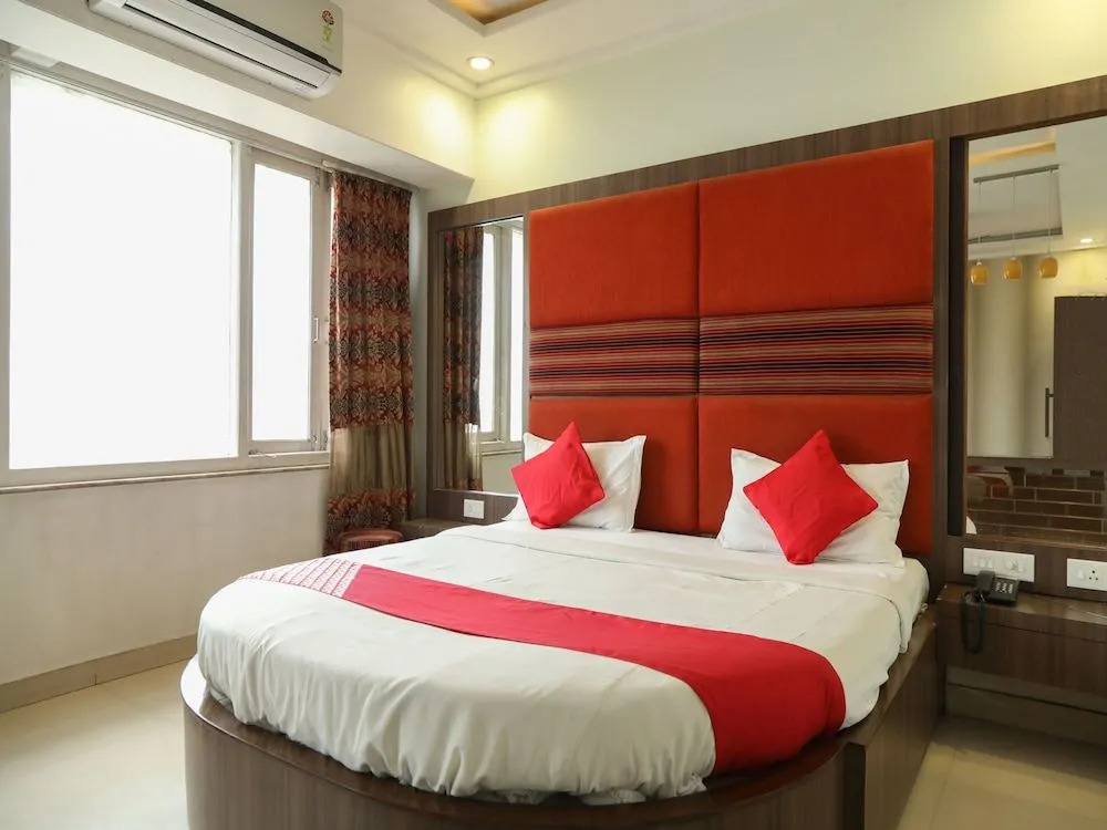 OYO 16862 Flagship Hotel Dua Continental
