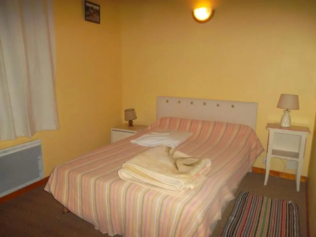 Grand gîte à Barrais-Bussolles avec cheminée et animaux acceptés - FR-1-489-21