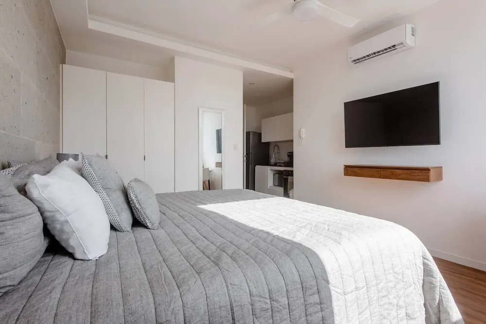 Great Located Modern Studio-sea View Rooftop Pool