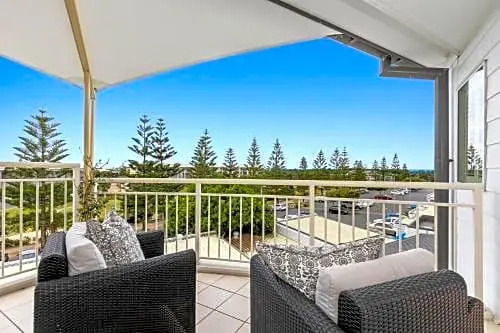 Salt 1brm apartment with Spa bath and Ocean views