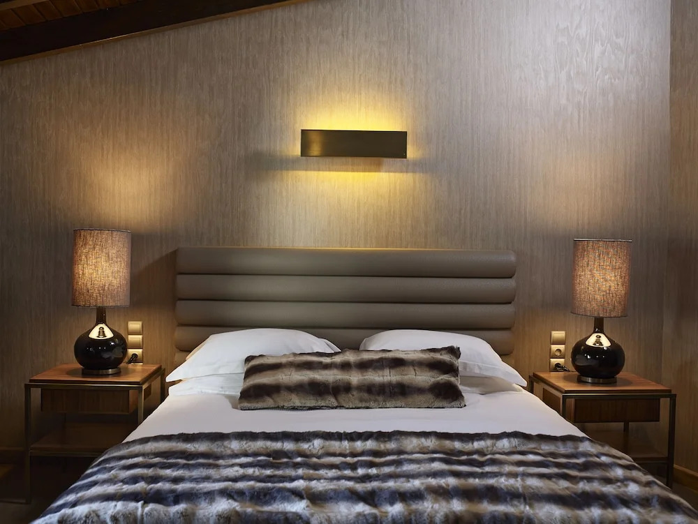 Art Mainalon Hotel