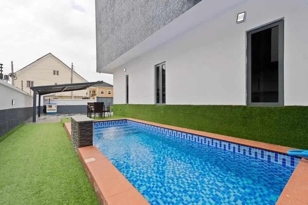 6 bedroom mansion in lekki phase 1