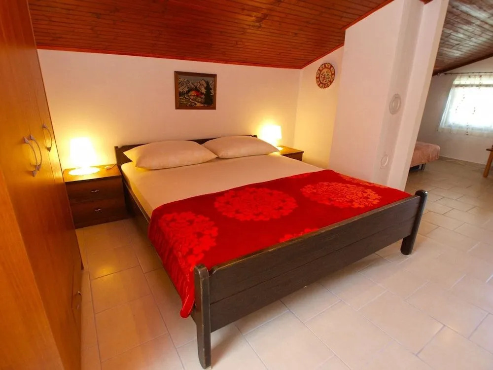 Apartment 1391