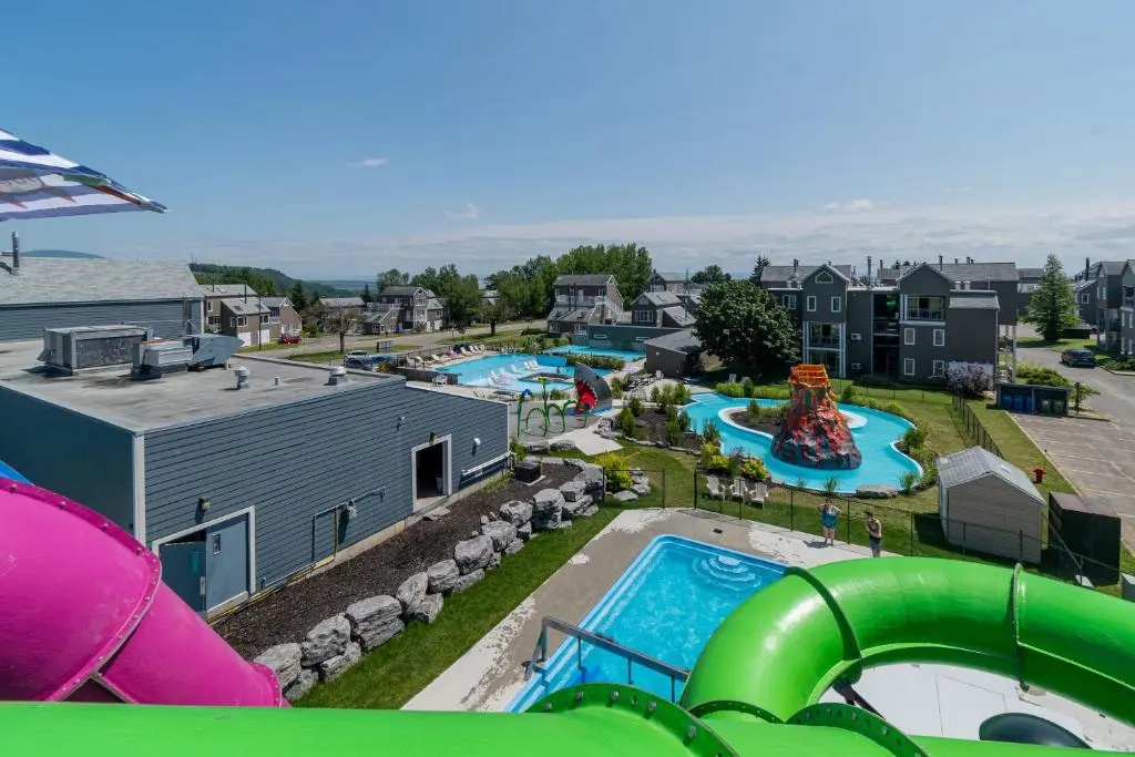Condos Vacances MSA - incluant piscine et spas extérieurs chauffés à LANNÉE