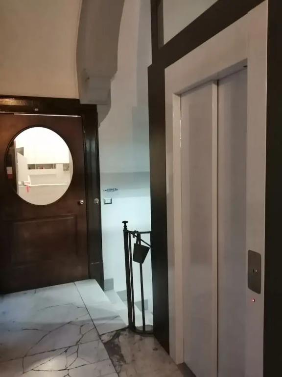 Hermes rooms for tourists