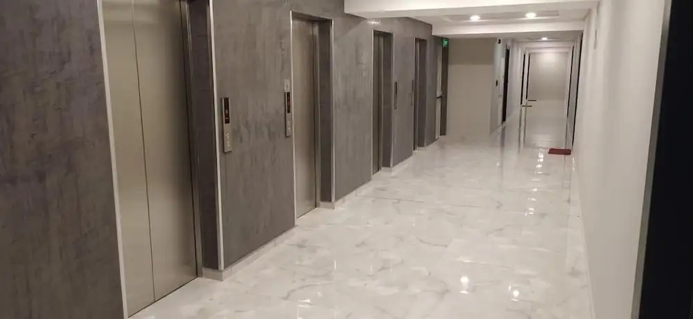 18th Floor Condo With Pool & Fitness Center