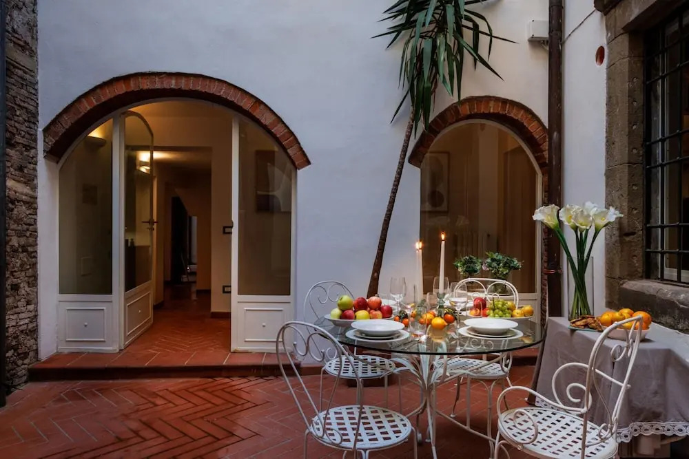 Casa Al Dipinto in Lucca