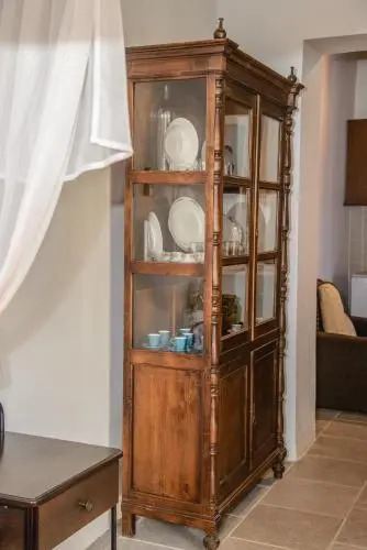 Kozakos Luxury House