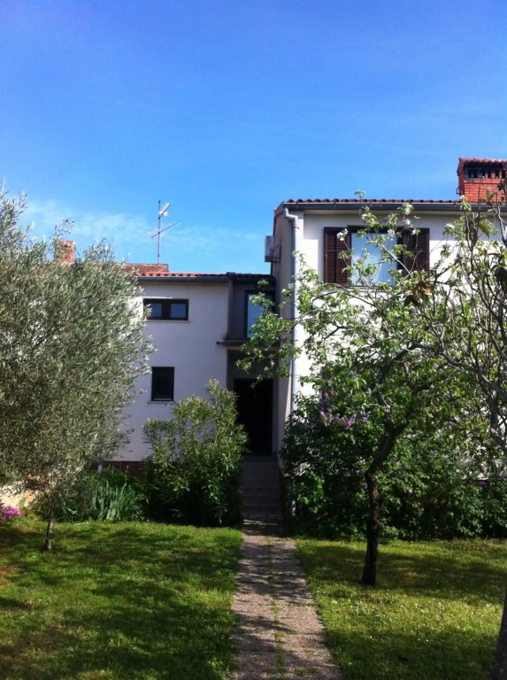 Domus Maria, Banjole