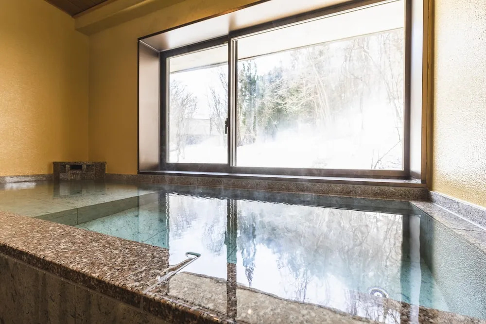 Tsuta Onsen Ryokan
