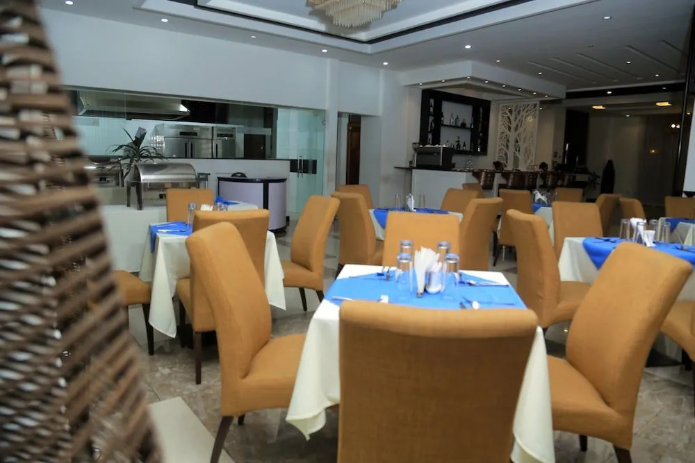 Sunland Hotel
