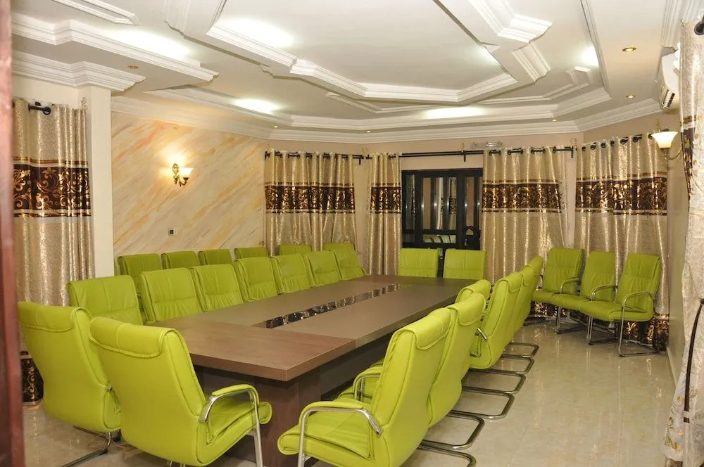 Diamond Hotel