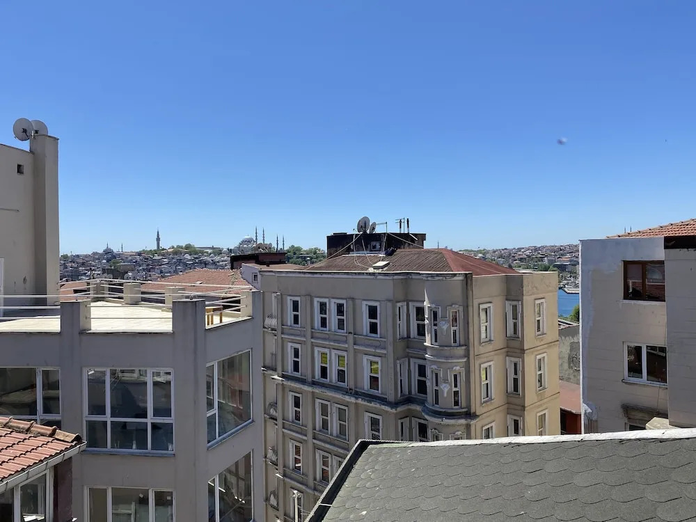 galata west hostel