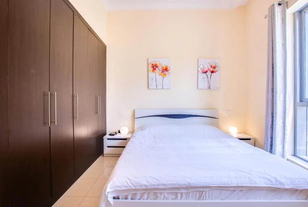 Amazing Marina Canal View 1BD in Bay Central