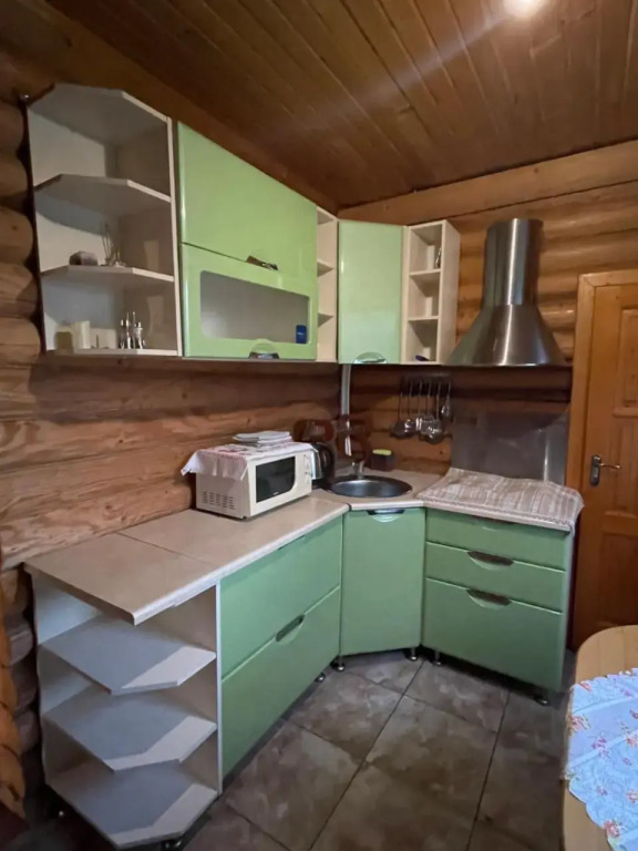 Wodden Cottage in Yasinya