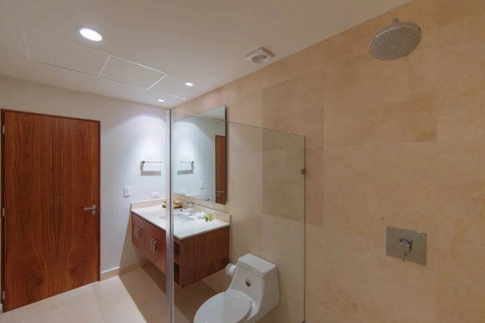 Magnificent 3BR condo close to the Caribbean sea by Happy Ad