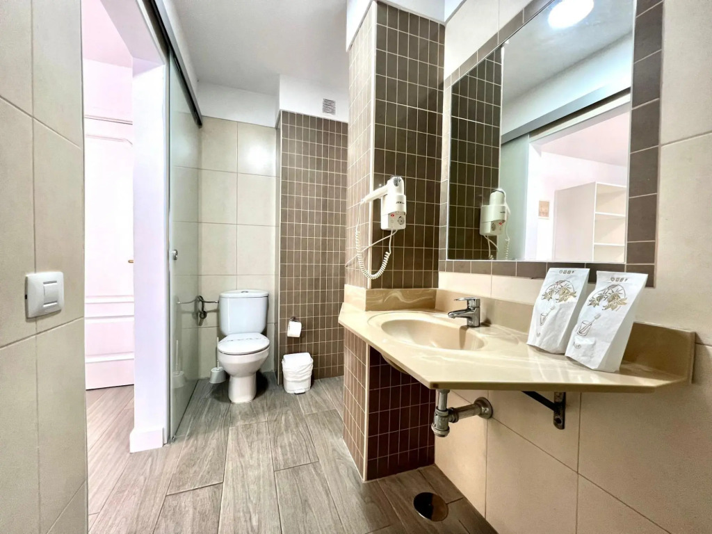 Reformed studio,Wifi,pool, at 250 m from beach
