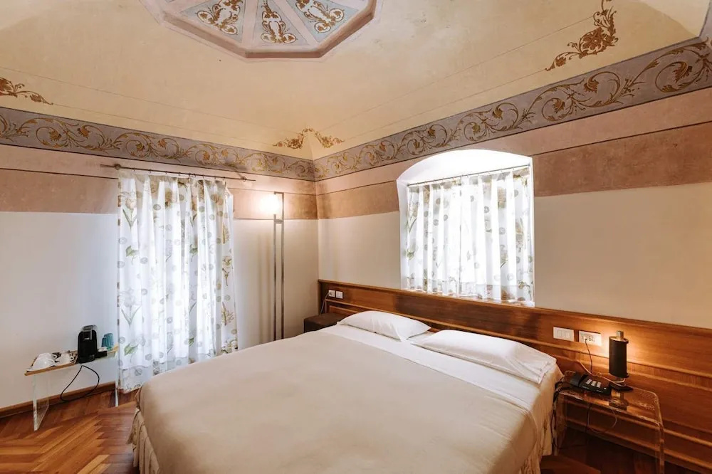 Santa Rosa Relais