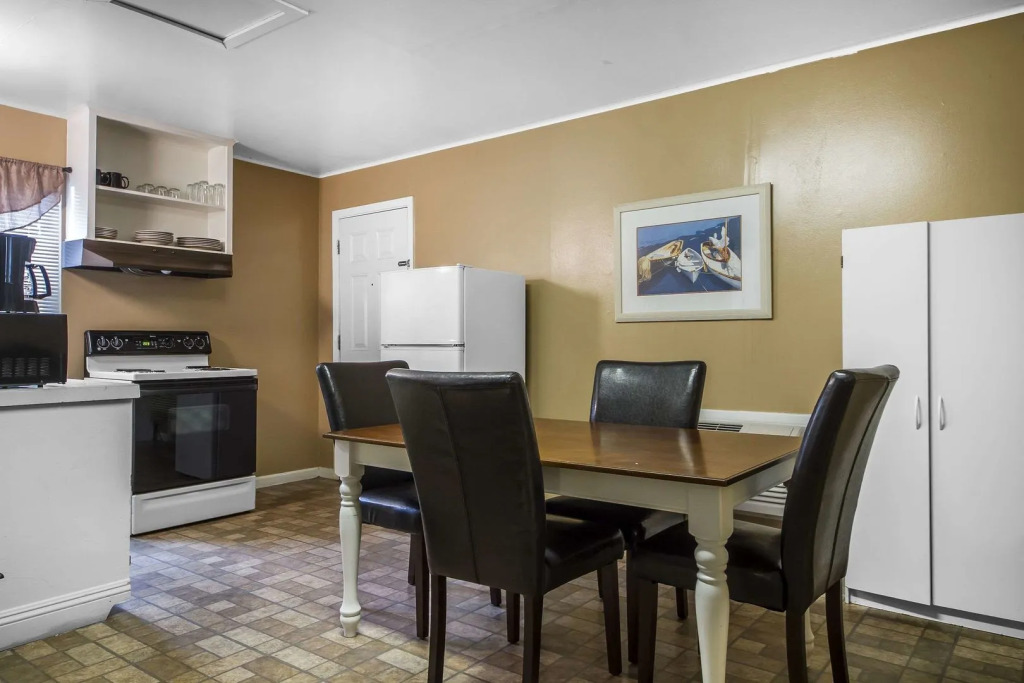Skylark Shores Resort
