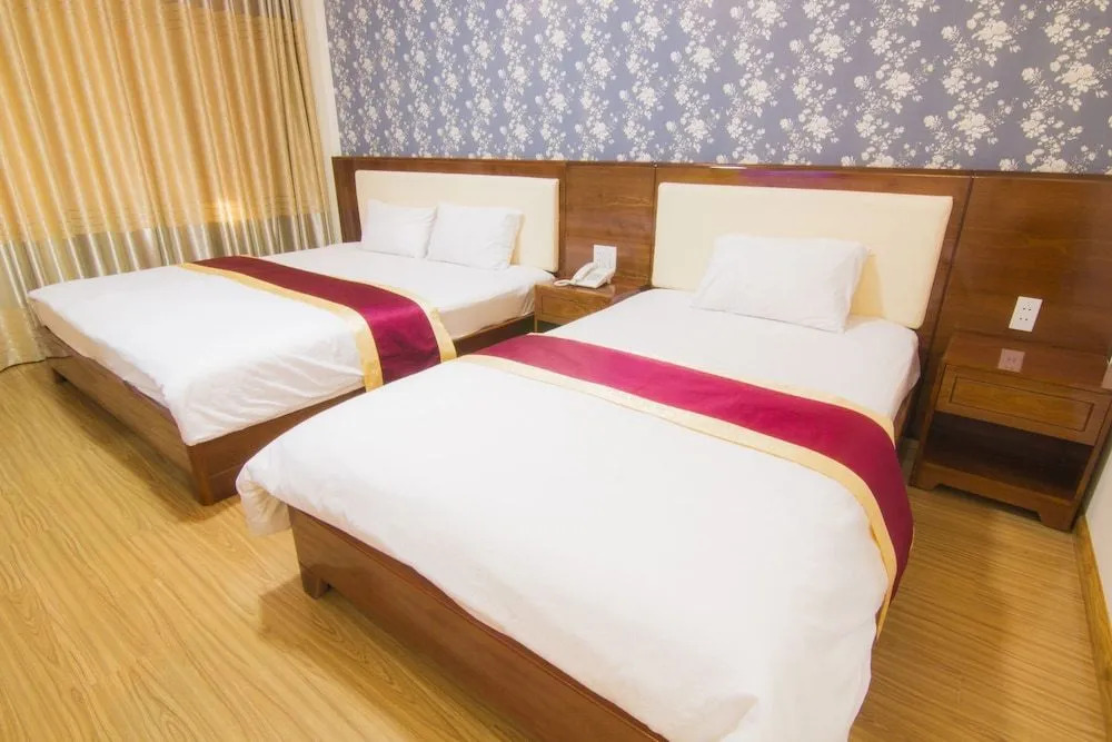 Ngan Hang Hotel