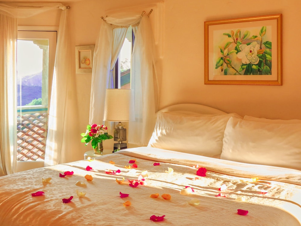 Topanga Canyon Inn Bed and Breakfast