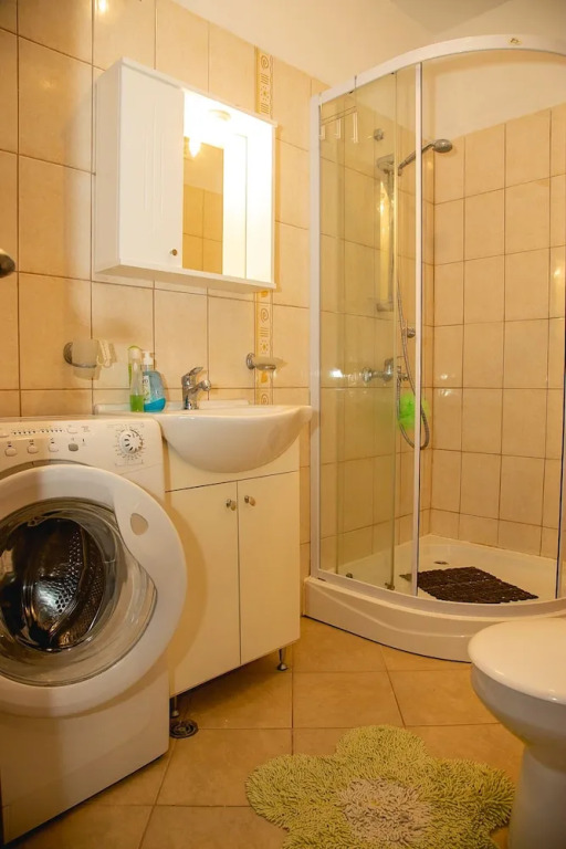 FM Premium 1-BDR Apartment with Pool & Parking - Summer Days