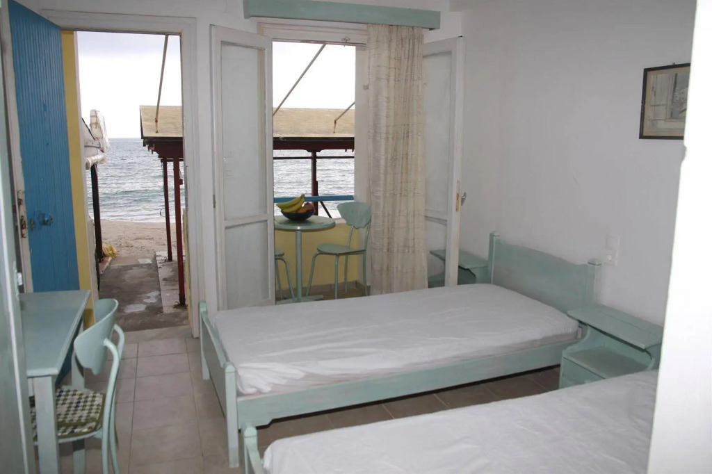 Annoula Studios and Apartments