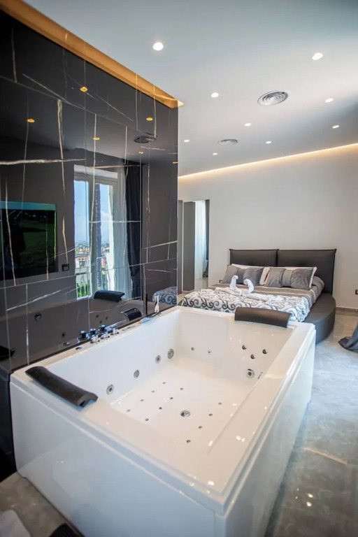 Forever Luxury Rooms
