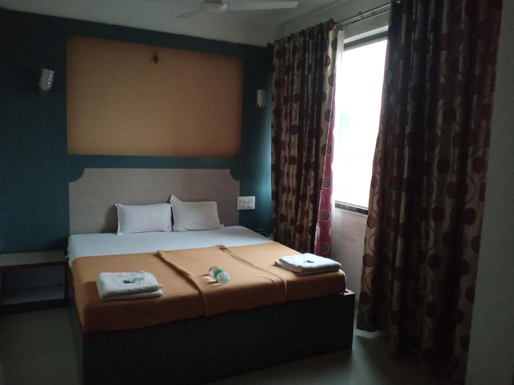 Hotel Malhar Palace