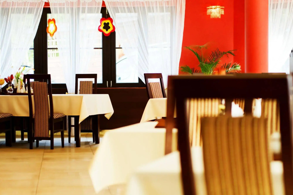 Karpacki & SPA - blisko wyciągu, Restauracja, Sala Zabaw, Bar 24h