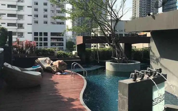 Luxury Condo Sukhumvit 11-13 Asoke Nana nightlife