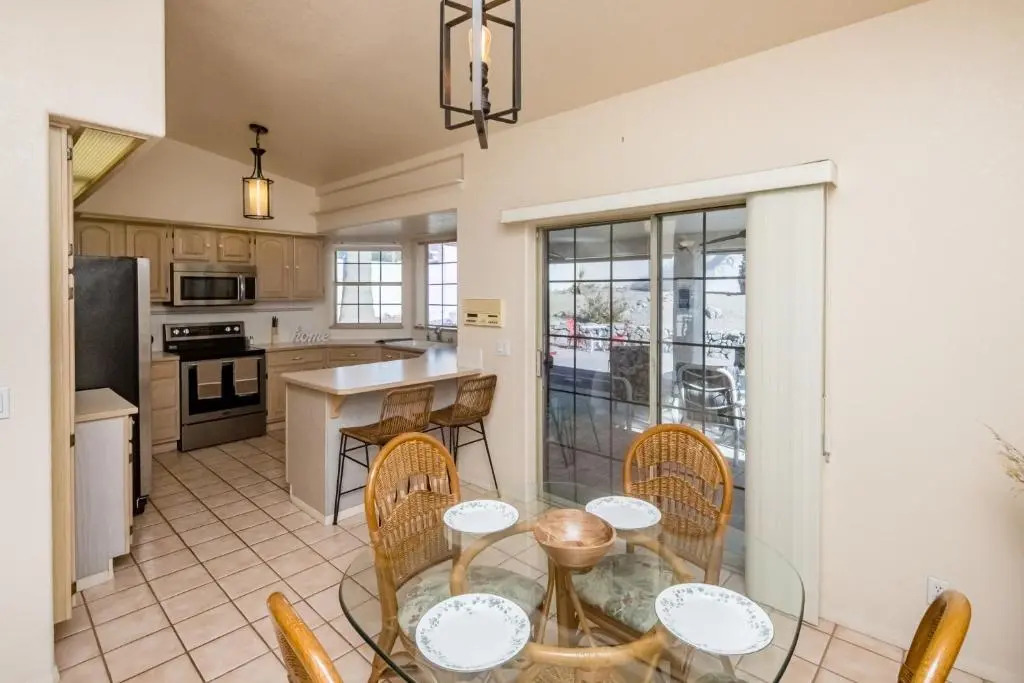 NEW! Desert Pool & Spa Home, Minutes To Beach!