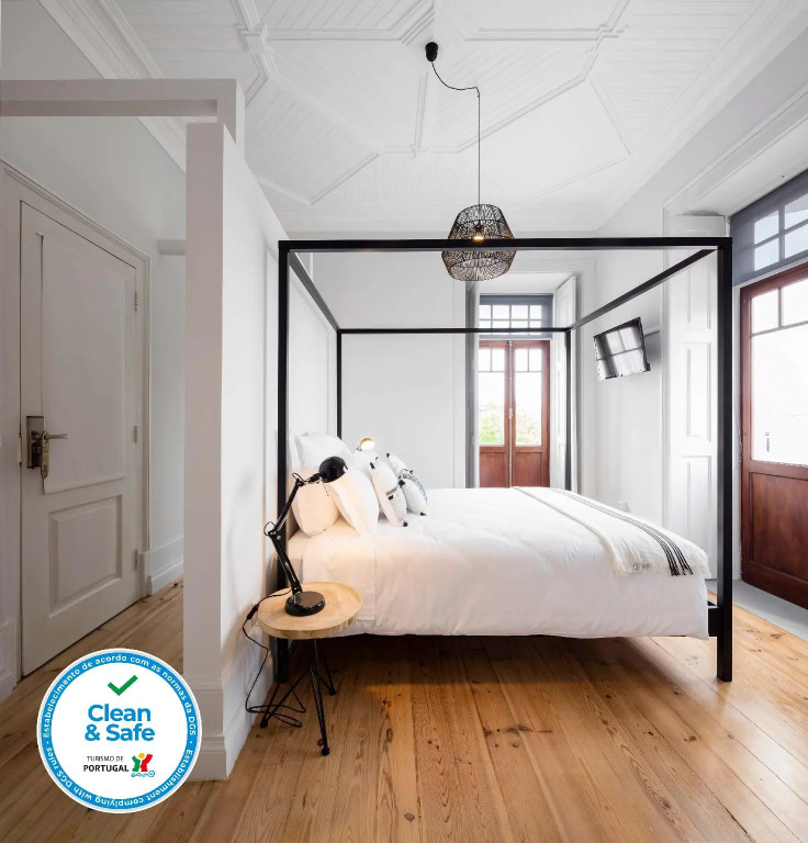 Penedo da Saudade Suites & Hostel