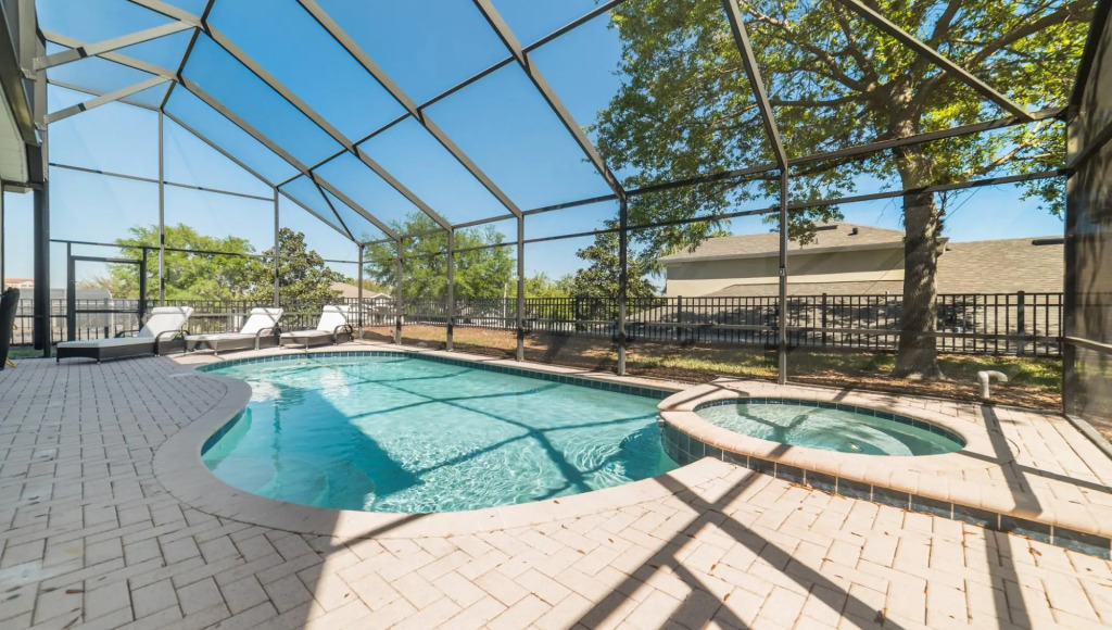 Relax in This Perfect 6BR Disney Villa w Pool spa