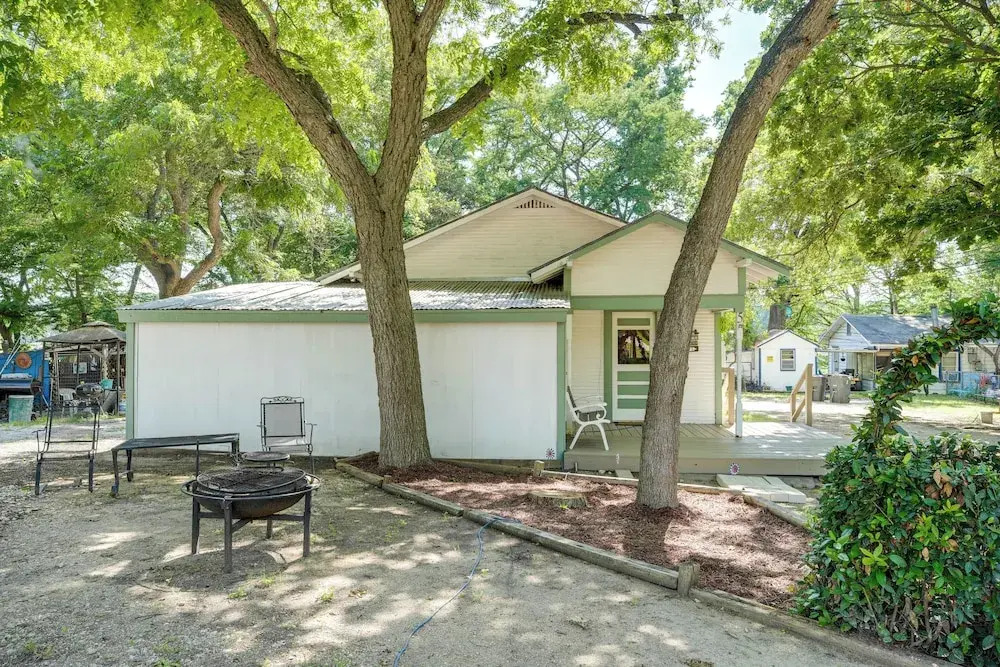New Braunfels Vacation Rental on Lake Dunlap!