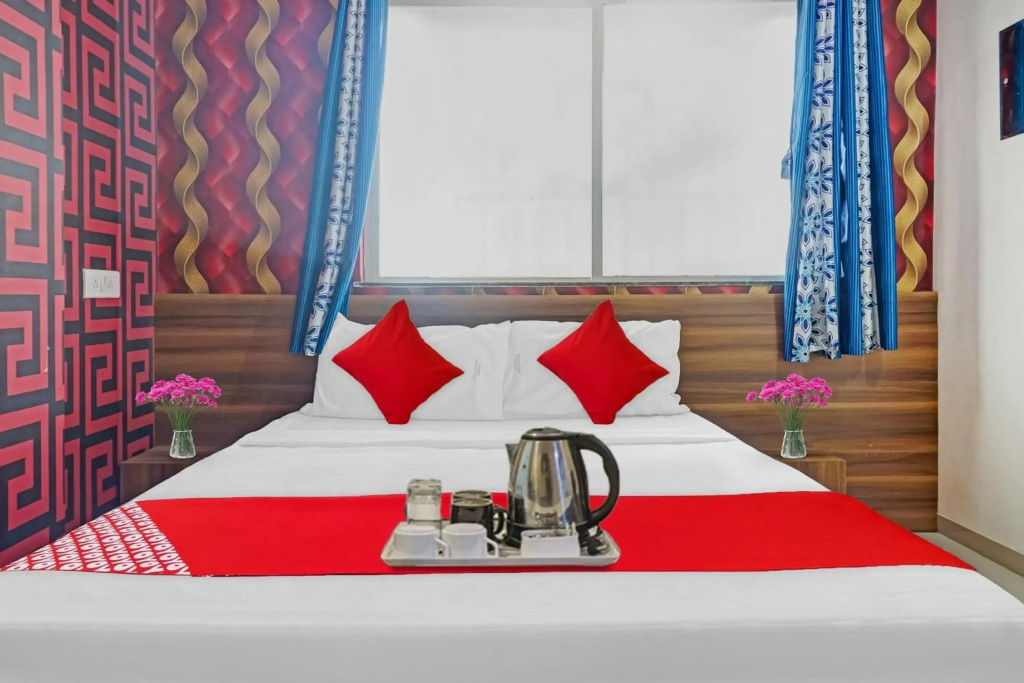 OYO Flagship 70224 Swarg Executive Paradise