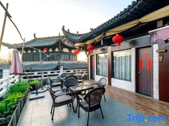 Jiangnan Deyuelou Hotel