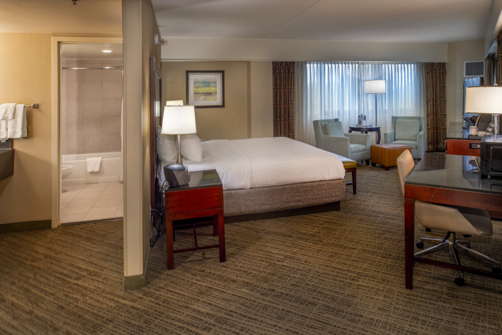 Crowne Plaza Hotel St. Louis Airport by IHG
