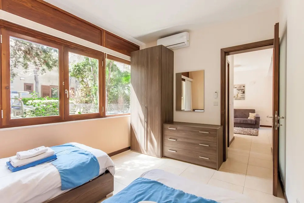 Getaway Npetto Gozitan Villa - Happy Rentals