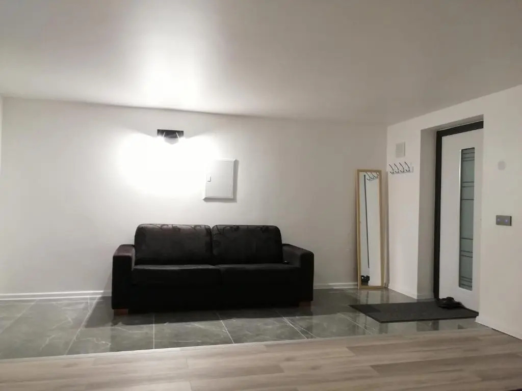Luxury Apartment Private House and Parking Netflix