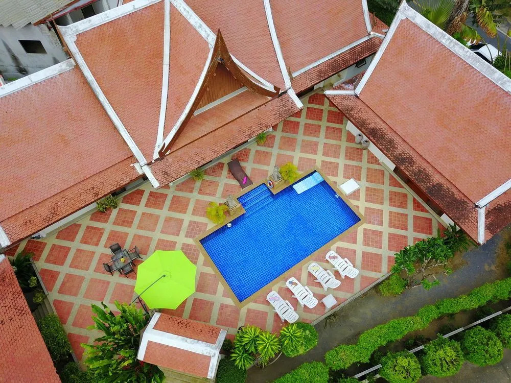Sirinthara Villa 4 bed pool Nai Harn