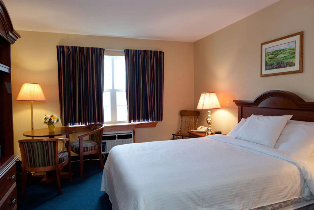 Inn at the Pier