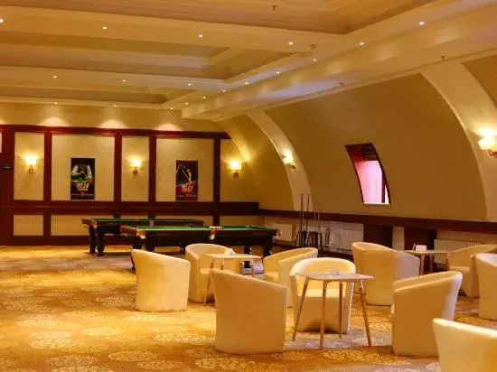 Blue Peacock Hotel