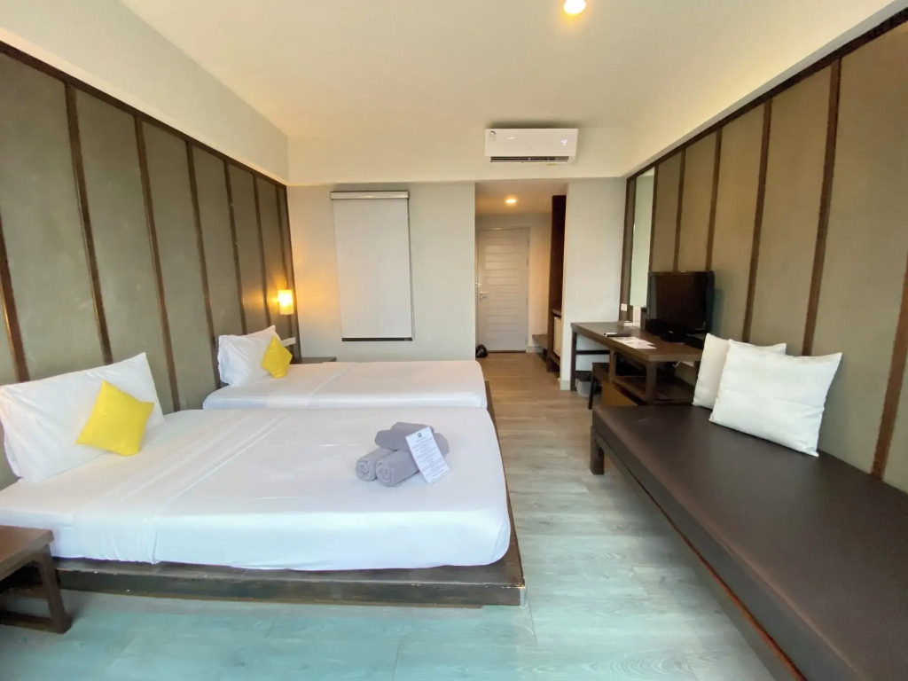La Lune Beach Resort