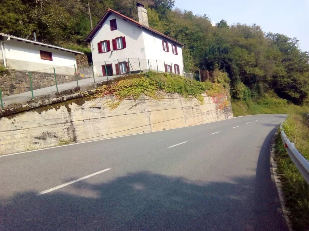 House With 4 Bedrooms in Valcarlos, With Wonderful Mountain View and E