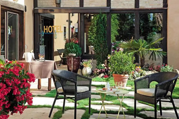 HOSTELLERIE DES BICHONNIERES