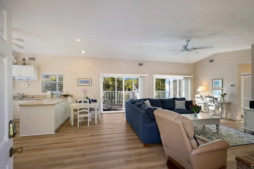 Dock Of The Bay 2 Bedroom Home by RedAwning
