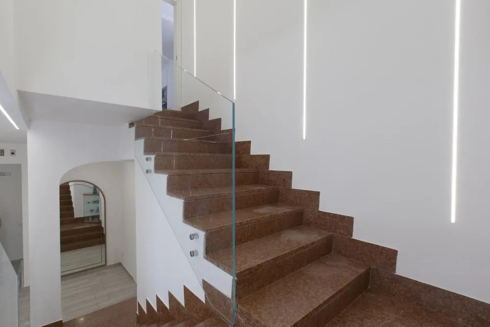 AMORE RENTALS - Villa Iside